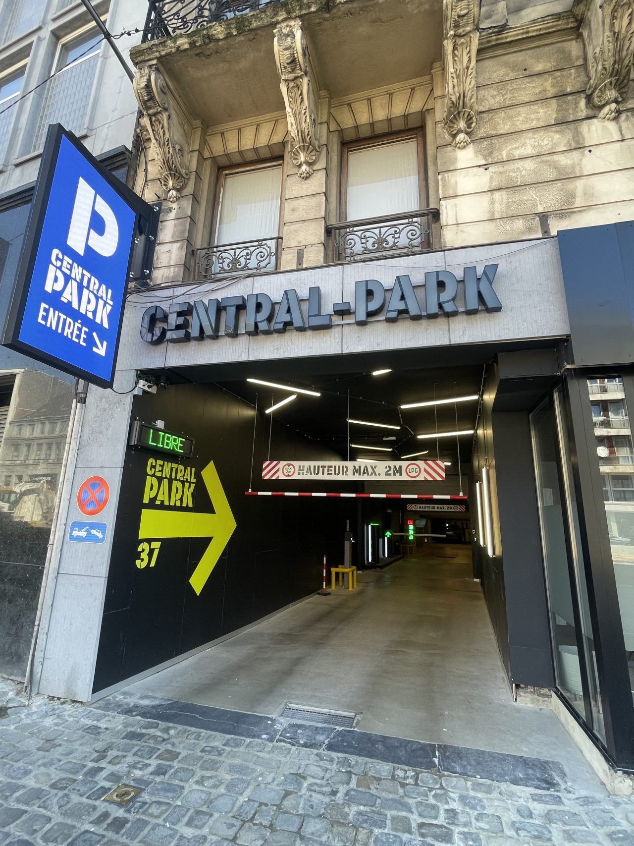 Centra Parting Parking à Liège dans le centre facile d'accès - Central Park
